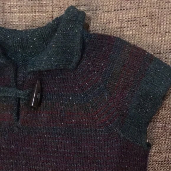 Wool blend sleeveless top vest - Picture 2 of 4